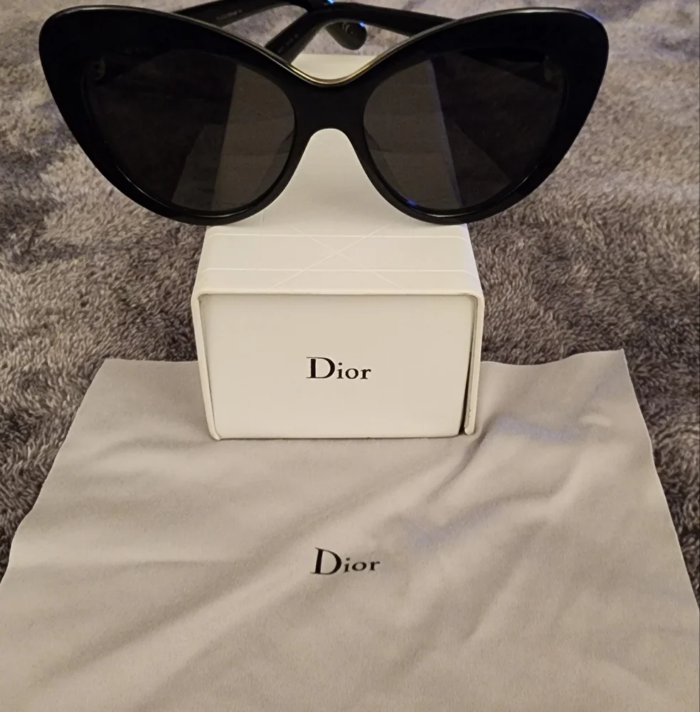 AUTHENTIC VINTAGE Dior Sunglasses - Picture 10 of 12